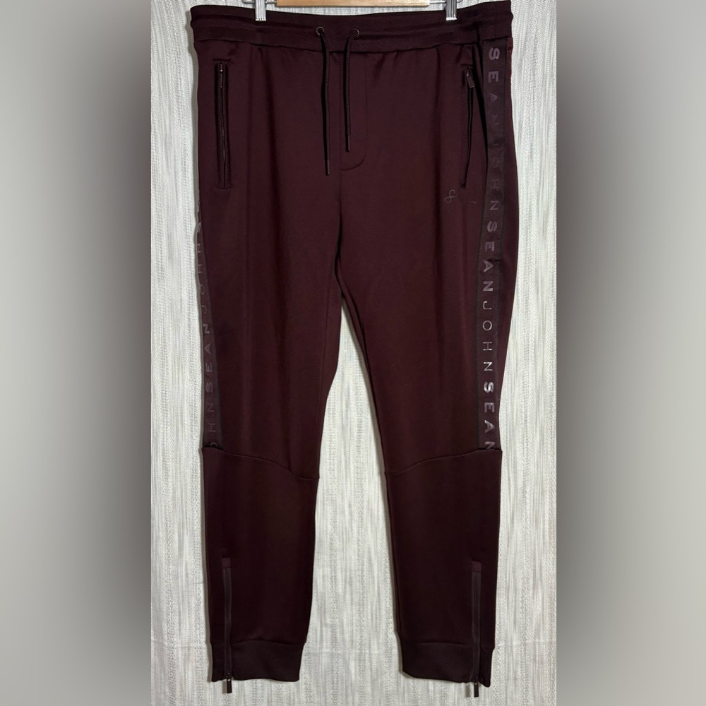 Sean John Men's Burgundy Jogger Pants